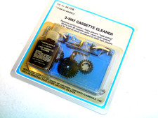 NIB / NOS REALISTIC 3 WAY AUDIO CASSETTE CLEANER w/ Fluid
