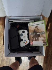 Xbox 360 S 250GB Console Bundle