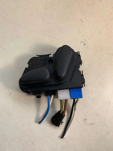 Mercedes-Benz E W210 2000 Schalter el. Sitzverstellung 2108213851
