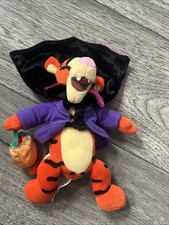 Disney Winnie the Pooh Halloween Tigger Vampire Bean Bag Plush Small 9"