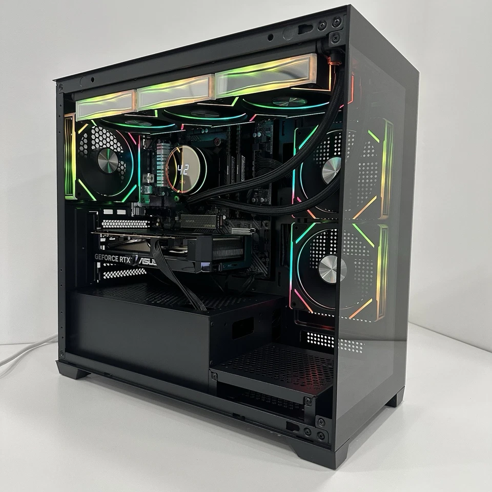 Fast Gaming PC / AMD Ryzen 7 5700X / 2TB SSD / 64GB DDR4 / RTX 5070 TI 16GB WiFi - Image 3 of 4