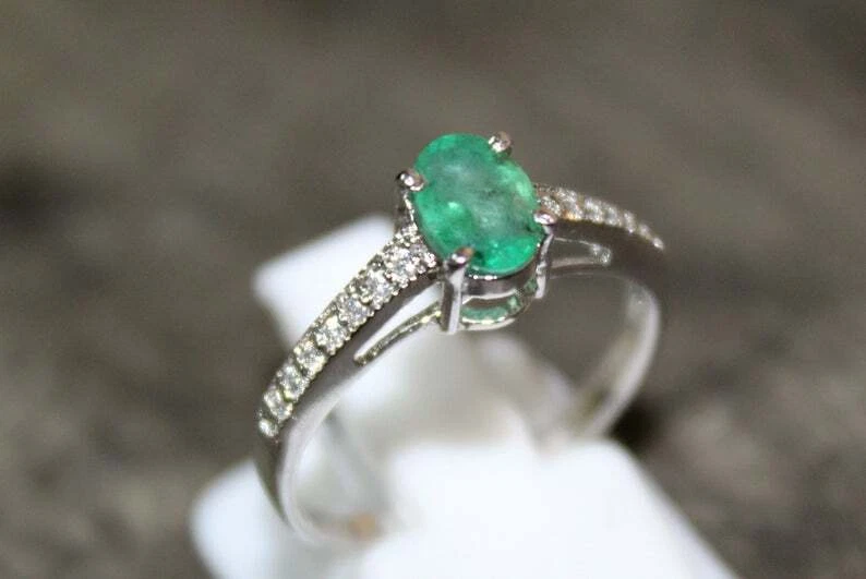 Smeraldo Anello di Fidanzamento 0.9 KT Promessa Argento Naturale - Immagine 4 di 4