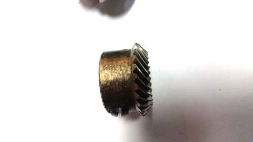 USED PFAFF 141,145,196, 335, 541,542, 545, 546 UPPER GEAR & PINION, 10015, 10014 - 第 4/8 張圖片