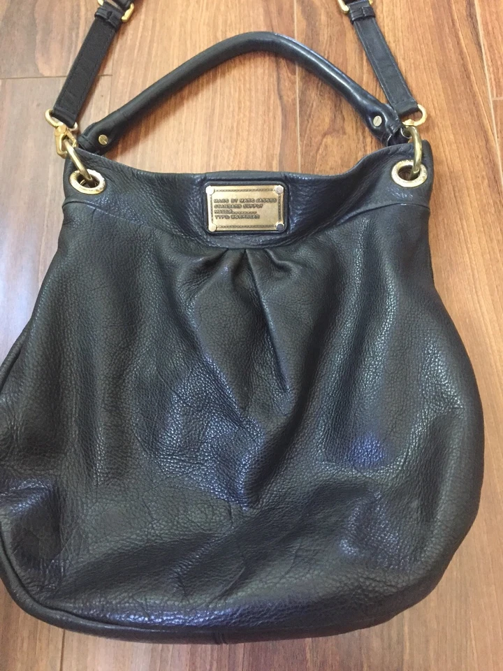 Marc Jacobs Black Pebbled Leather Classic Q Hillier Hobo Handbag Gold Hardware - Image 3 of 4