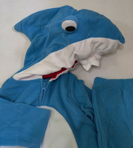 Carter's Halloween Shark Costume Size 3/6 6/9 12 18 or 24 Months 2 Piece Set - Picture 4 of 5