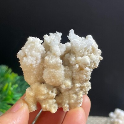 New found  white  Calcite Crystal Cluster ore sample / China 82g h648