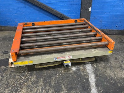 SOUTHWORTH POWERED ROLLER CONVEYOR LIFT TABLE