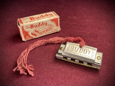 Vintage 1940 s - Wheatstone  The Buddy  -  8-Note Miniature Harmonica - Boxed