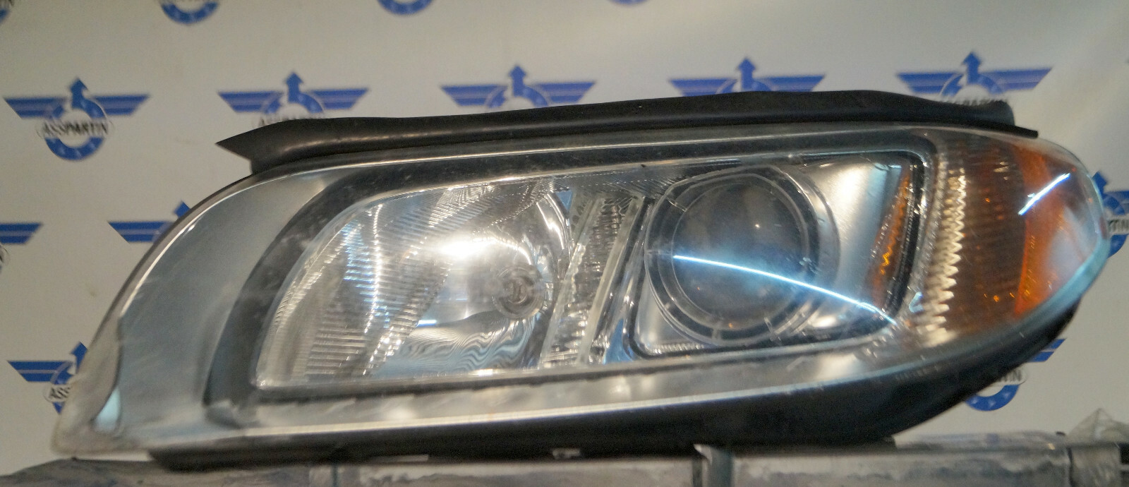 Xenon headlights, left Volvo (31353538) S80 II / V70 III / XC70