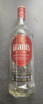 Leere Grants Triple Wood 1 Liter Whisky Flasche
