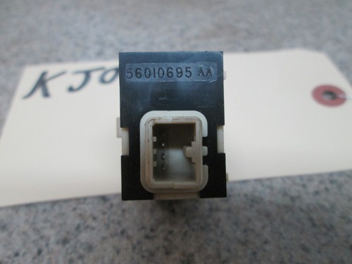 04 05 06 07 JEEP LIBERTY POWER DOOR LOCK SWITCH - Picture 2 of 2