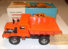 Vintage 1960s MARX Battery Powered Junior Dump Truck w/ Original Box J-9048