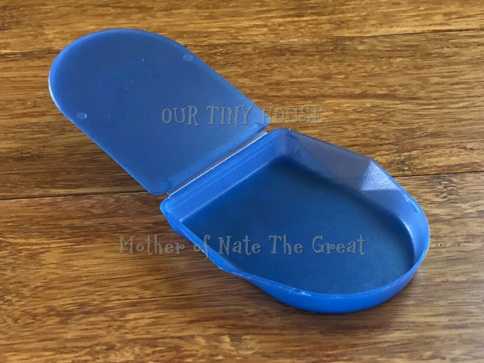 TUPPERWARE Tea Bag Squeezer Rest Holder Classic Tea Time Helper Gadgets