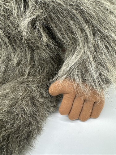 1990 Harry and The Hendersons Plush Vinyl Harry Doll 22” Galoob Well Loved CUTIE - Picture 10 of 24