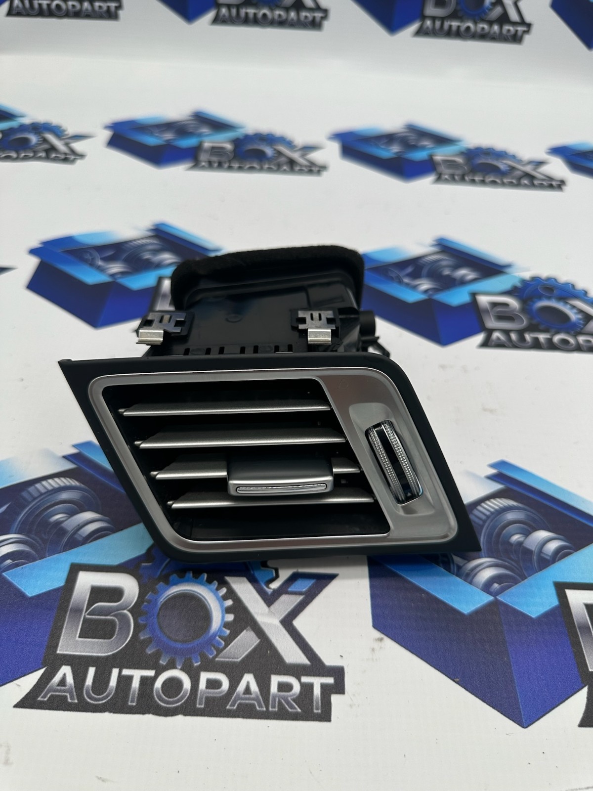 2014 MERCEDES E350 (A207) CONVERTIBLE - LEFT DRIVER DASH HEATER A/C AIR VENT