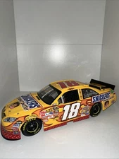 KYLE BUSCH #18 2011 SNICKERS PEANUT BUTTER SQUARED 1/24