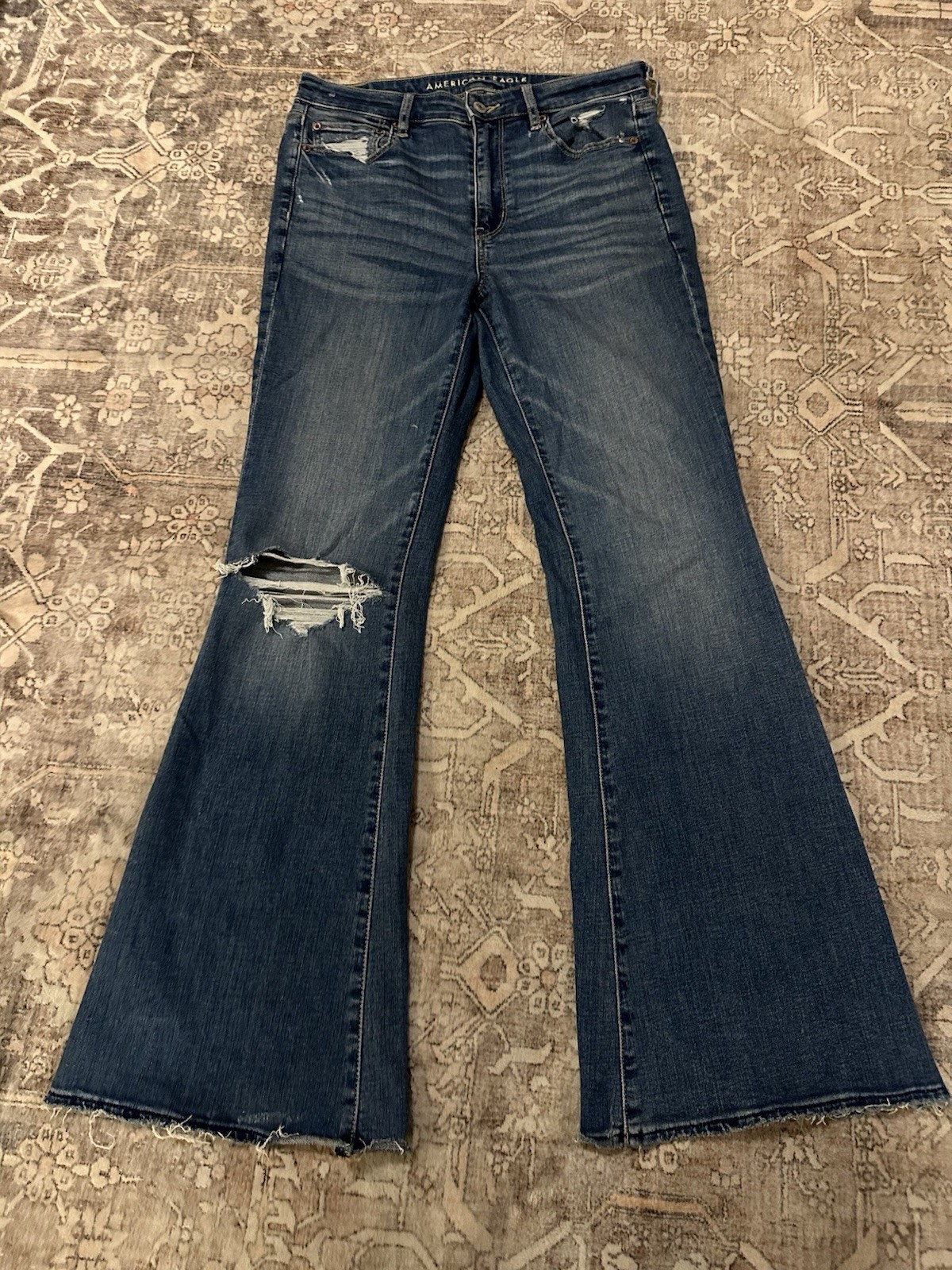 American Eagle Outfitters, Women’s Blue Jeans, Stretchy, Size 6, Inseam 29