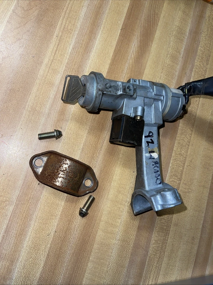 Interruptor de encendido bloqueo 1 llave A/T Toyota Pickup 4Runner 90-95 Foto 2 de 4