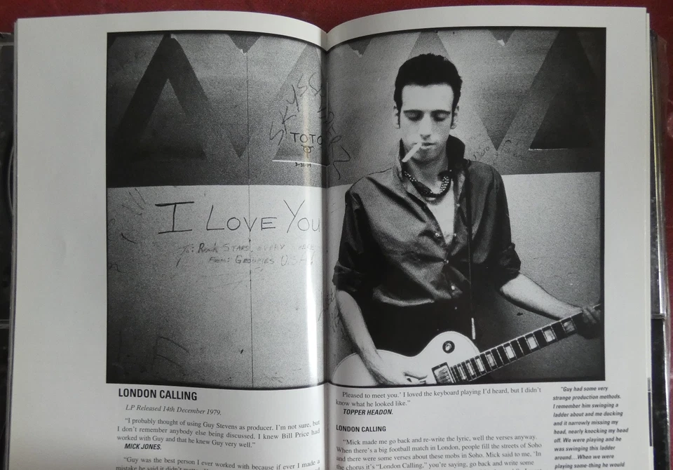 Longbox Clash on Broadway. Sony music entertainment inc 2004. 3 CD + 1 livret - Photo 4/4