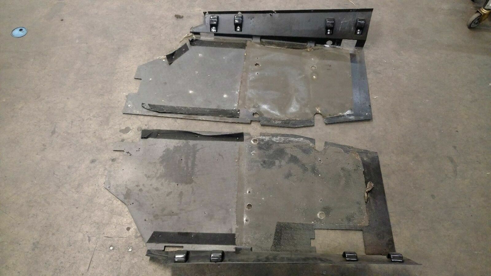 LAMBORGHINI MURCIELAGO INSIDE BOTTOM LINING PLASTIC PANEL 418825209 418825208