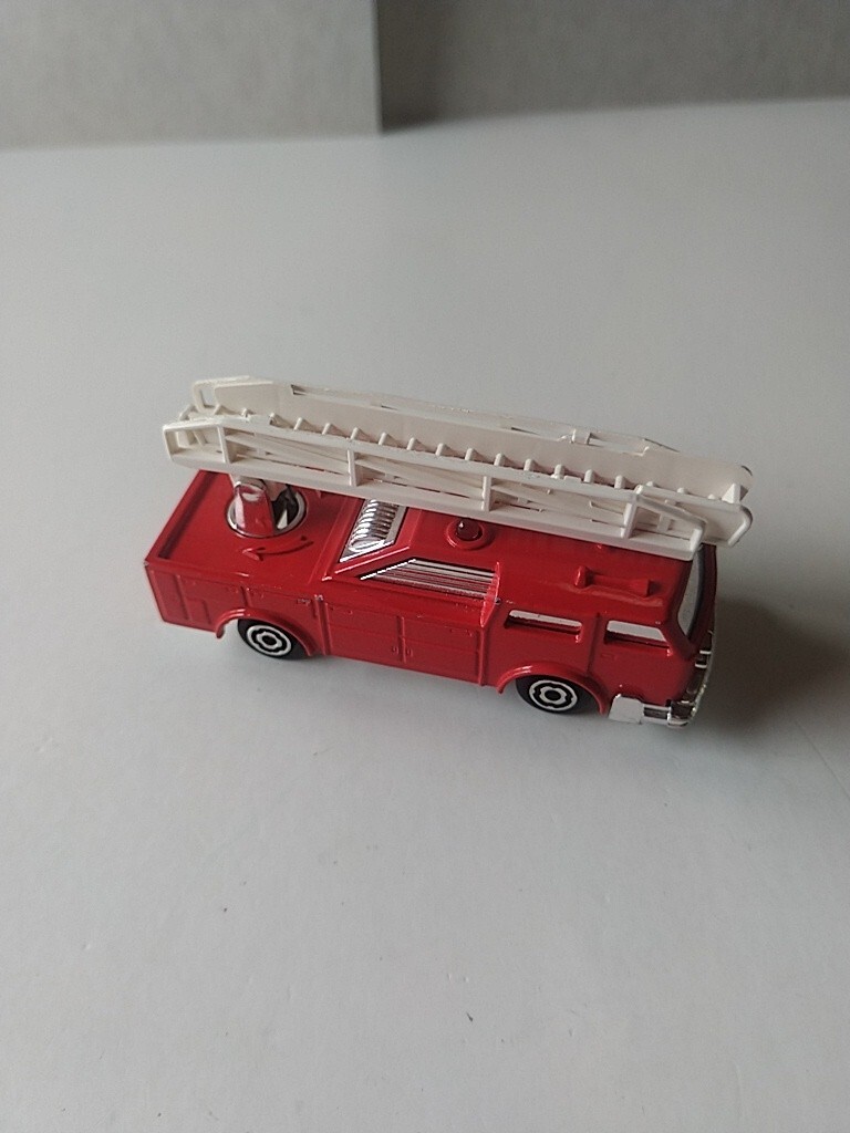 Foto 10 di 10