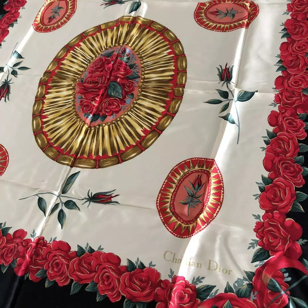 Christian Dior grande écharpe 85 cm 33