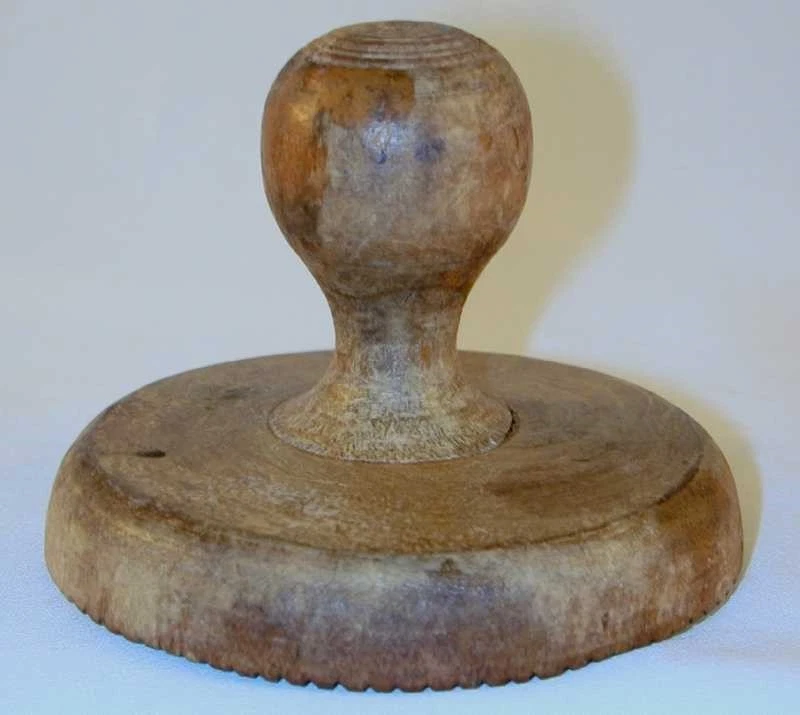 Vintage Carved Wood Primitive Butter Print American Eagle & Shield Toothed Edge - Image 3 of 4