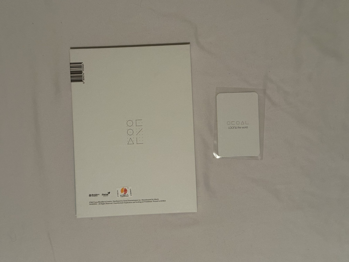 LOONA Olivia Hye オリビアへ [&] アルバム トレカ セット LOONA Olivia Hye Solo Album with Photocard | eBay