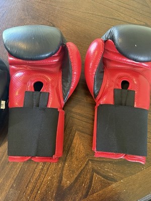 Ring to Cage Focus Mitts & Red/Black 14oz Boxing Gloves Set, MPN 11