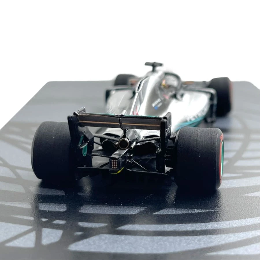 Modellino F1 Spark 1/43 Mercedes W07 Winner Abu Dhabi Gp 2018 F1 World Champ.... - Immagine 4 di 4