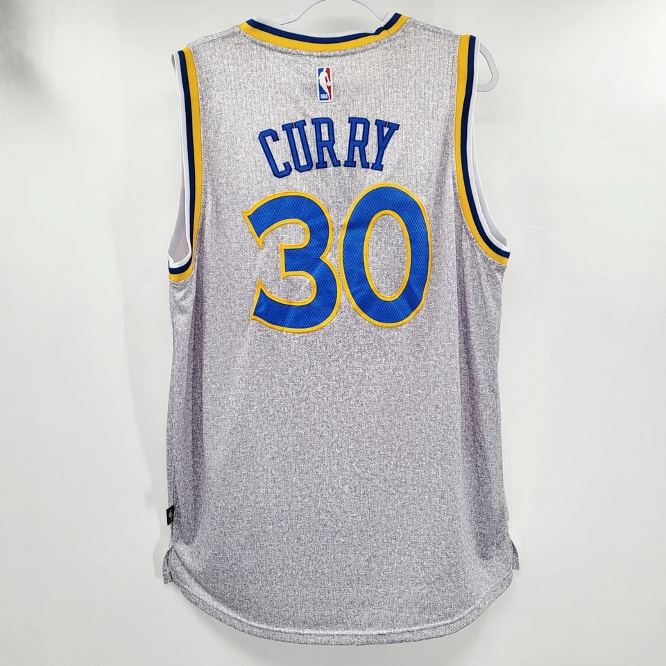 Camiseta Adidas Golden State Warriors Stephen Curry 30 NBA Gris Multicolor Talla XL Foto 2 de 4