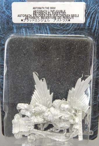 Warhammer 40k 41-38 Astorath the Grim Blood Angels Chaplain Pewter Metal 2009 - Picture 2 of 3