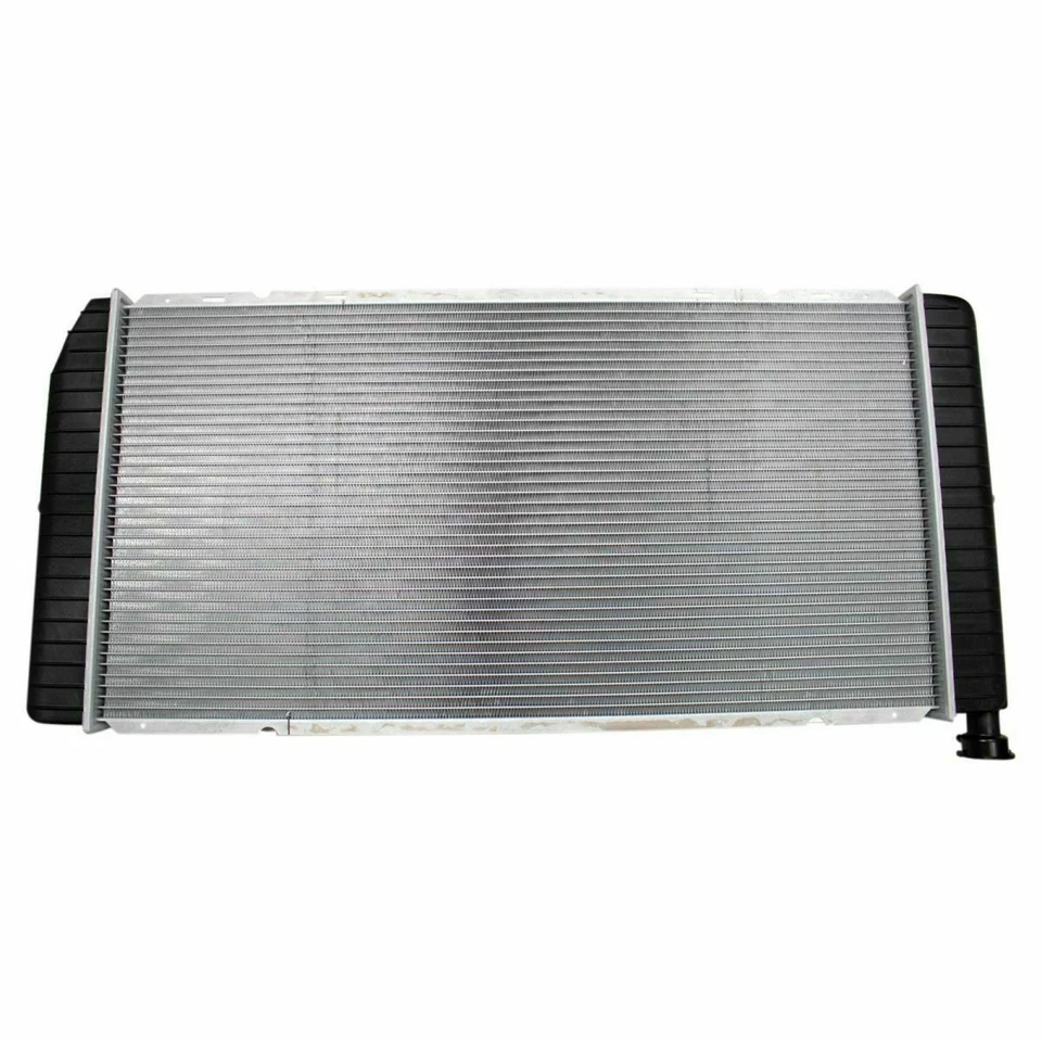 New Radiator For 1995-2000 Chevrolet GMC C/K Trucks 5.7L GM3010240 52469470 Foto 4 de 4