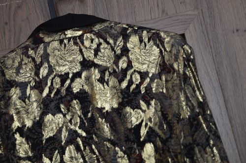 ZARA ZŁOTA JEDWABISTA BŁYSZCZĄCA BŁYSZCZĄCA ŻAKARDOWA SUKIENKA KIMONO FUTRZANE MANKIETY 2731/251 XS - Zdjęcie 16 z 34