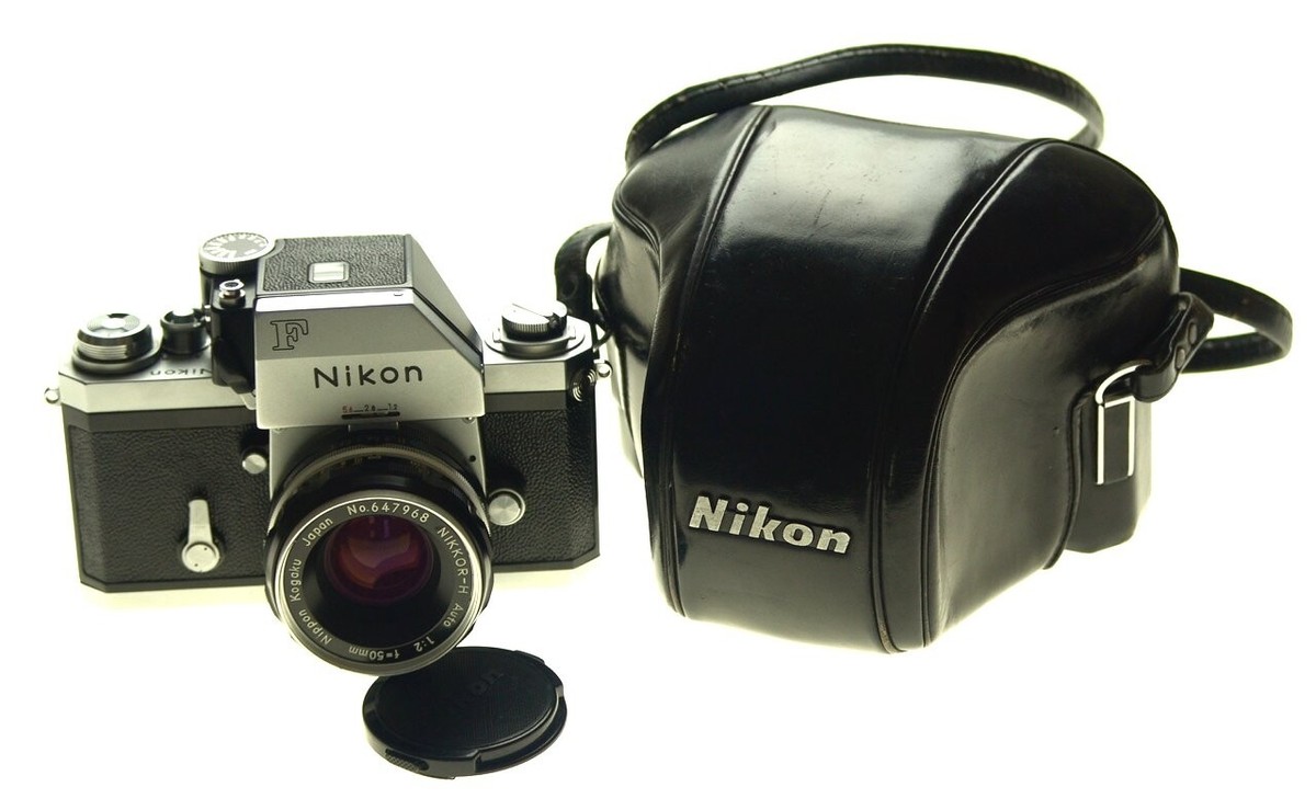 NIKON F VINTAGE SLR CAMERA HOLLOW WINDER CHROME CASE MINT- NIKKOR