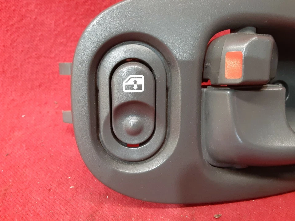 Manija de puerta interior Saturn Vue 2002 2003 gris oscuro trasera izquierda Foto 3 de 4