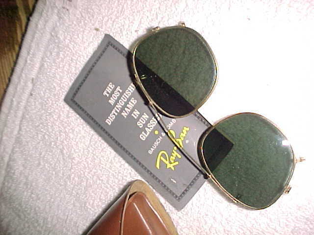 RAY BAN vintage CLIP-ON SUNGLASSES - B&L 46 - CASE & PAPERS RAY BAN vintage CLIP-ON SUNGLASSES - B&L 46 - CASE & PAPERS