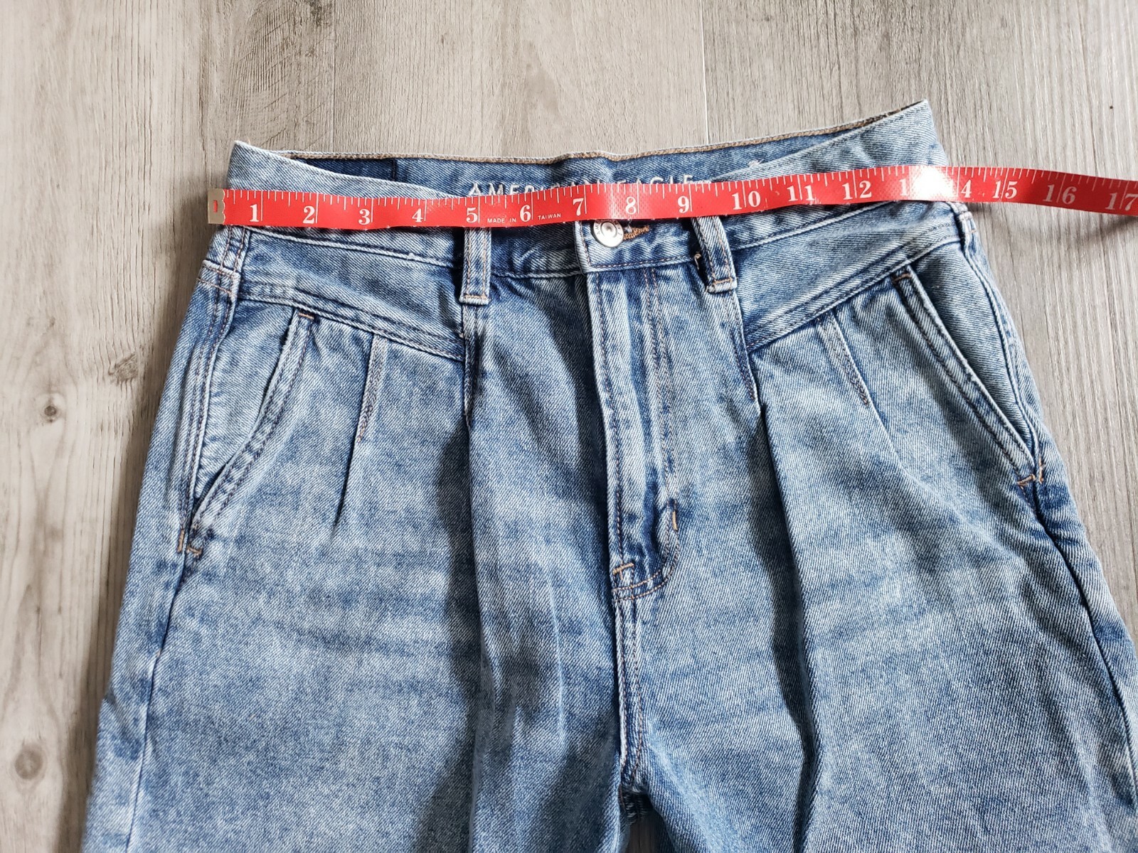 American Eagle Mom Jeans Women's Size 2 Short Denim Blue eBay