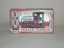 1995 TEXACO 1910 MACK TEXACO TANKER BANK 12th IN SERIES DIECAST ERTL MINT