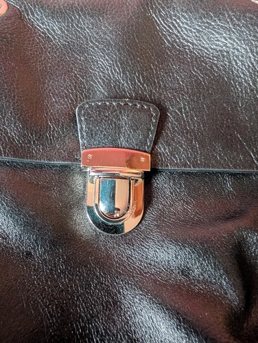 Catwalk Collection Schultertasche aus schwarzem Leder, Taschen, verstellbarer Riemen. - Bild 2 von 11