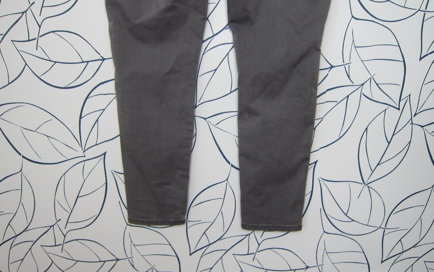 Lee Easy Fit Women's Size XL Gray Pull-on Jeans Soft Stretch Denim thumbnail 6