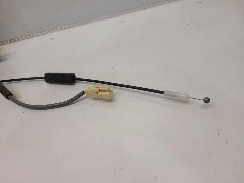 Toyota Highlander 2006 pestillo de puerta trasera - eléctrico Foto 3 de 4