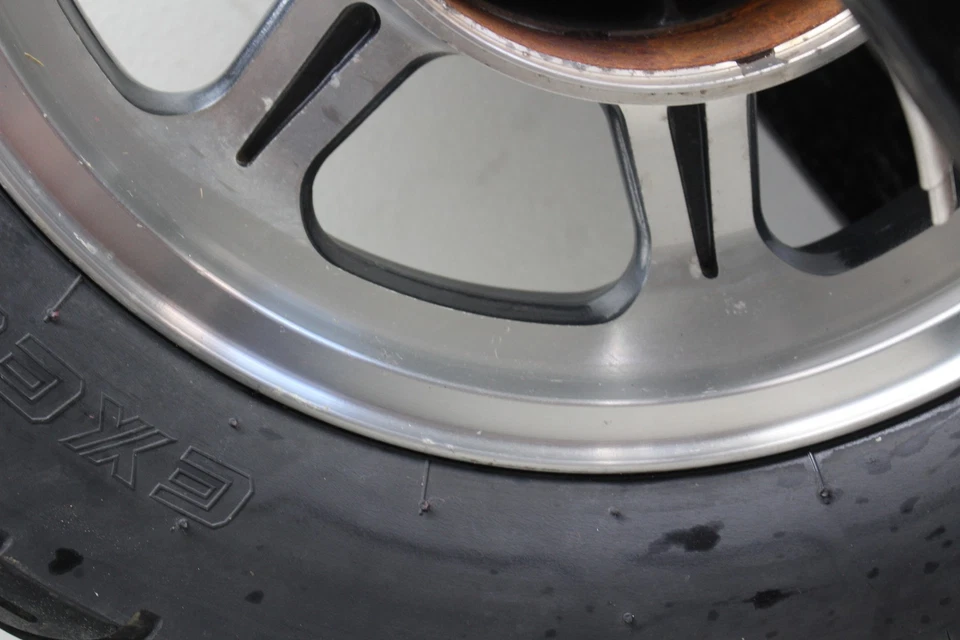 Llanta trasera Kawasaki Vulcan 500 En500a 1990-1996 (recta) Foto 4 de 4