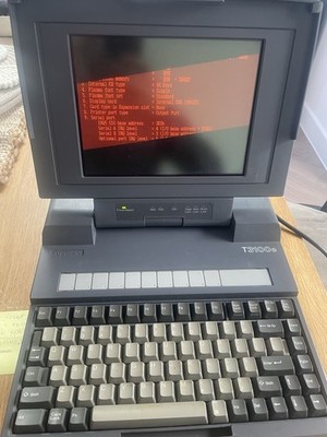 Toshiba T3100e tragbarer Computer 386 DOS - funktionstüchtig - Gehäuse & Stromkabel