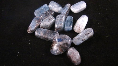 Healing Deep Blue Kyanite Gemstone Pendant Silver Free Chain - Picture 5 of 5