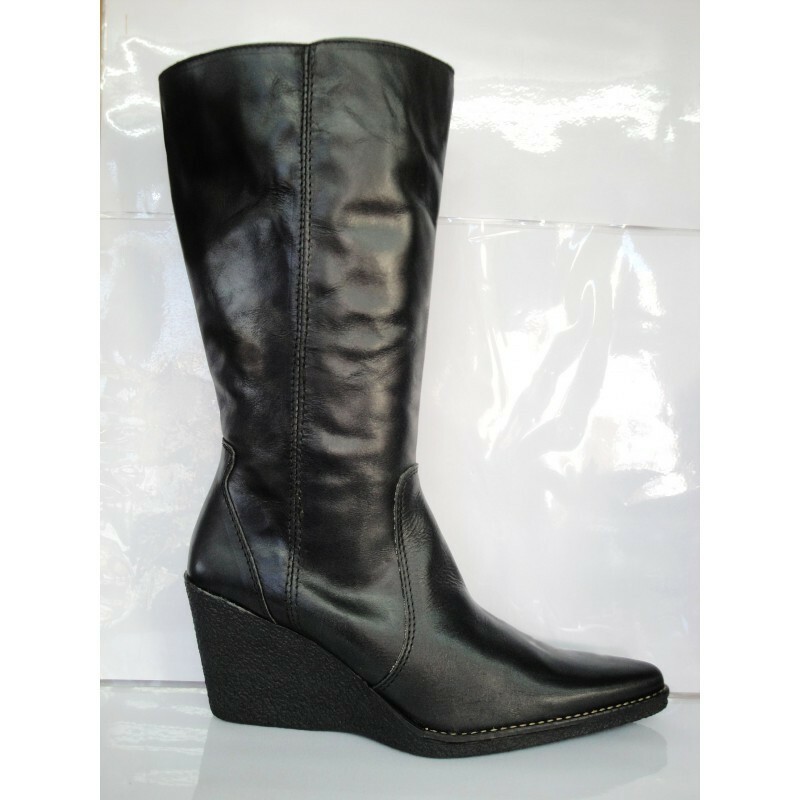 Botas altas de piel negra con cuña muy baratas producto Español para mujer