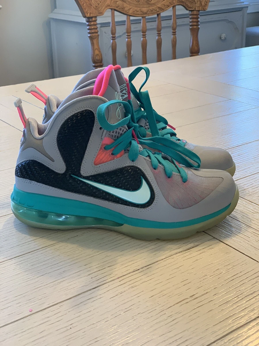 Lebron james shoes best sale 2011