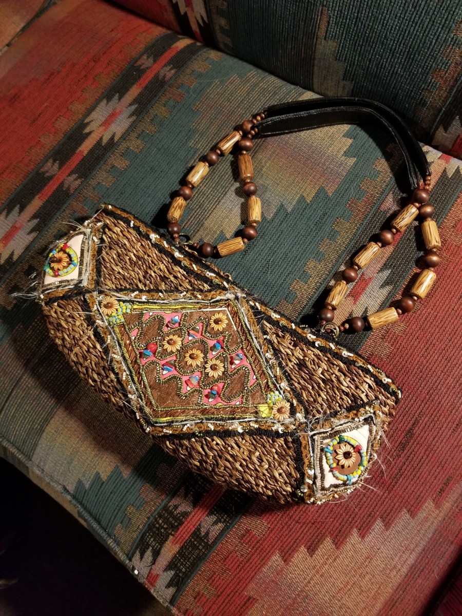Mary Frances Straw into Gold Wood Beaded Floral Shoulder Bag Nice