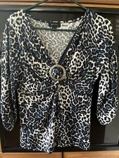 AB Studio Top Blouse Women's L Blue & White Leopard Look 3/4 Sleeve