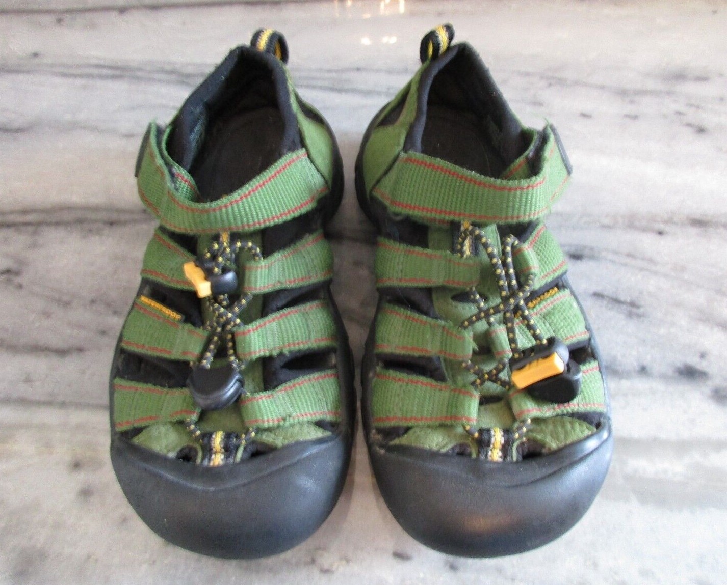 Sandali KEEN Newport taglia 1 giovani verde oliva bambini ragazzi ragazze escursionismo impermeabili